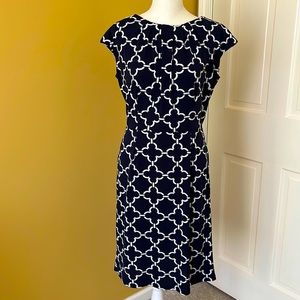 Charter Club sz 6 cap sleeve navy/white dress